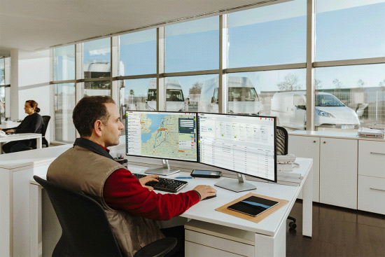 Bridgestone en Webfleet lanceren EV Services Platform